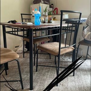 Kitchen table with 4 chairs